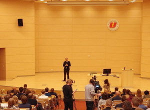 Spotkanie z dr Jackiem Bartosiakiem